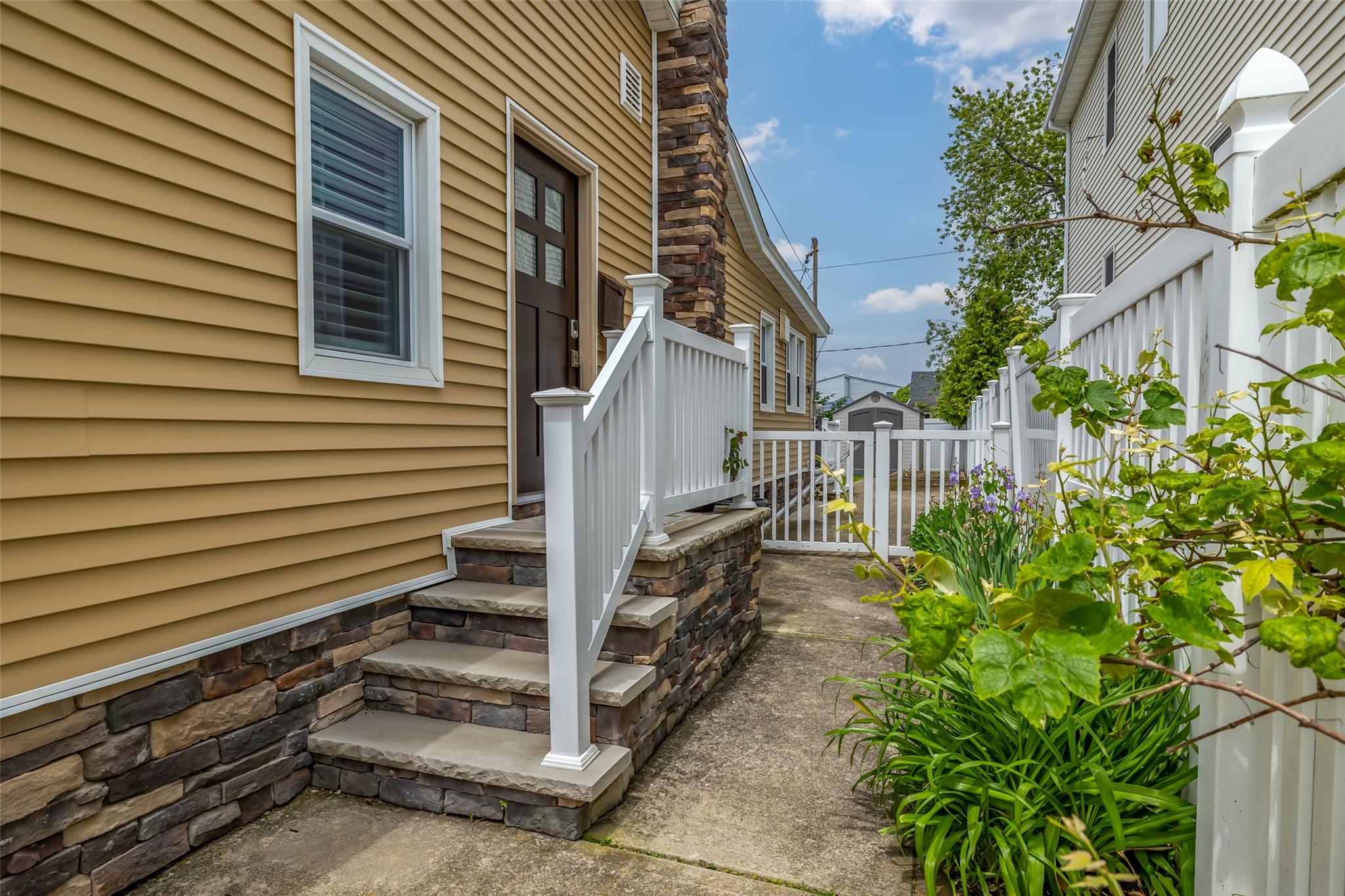 38 Kent Road, Island Park, NY 11558