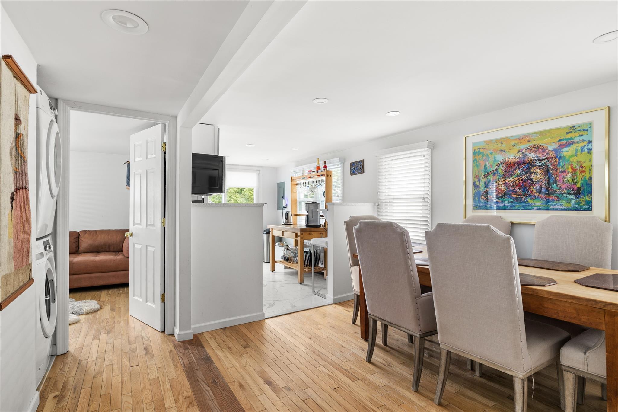 38 Kent Road, Island Park, NY 11558