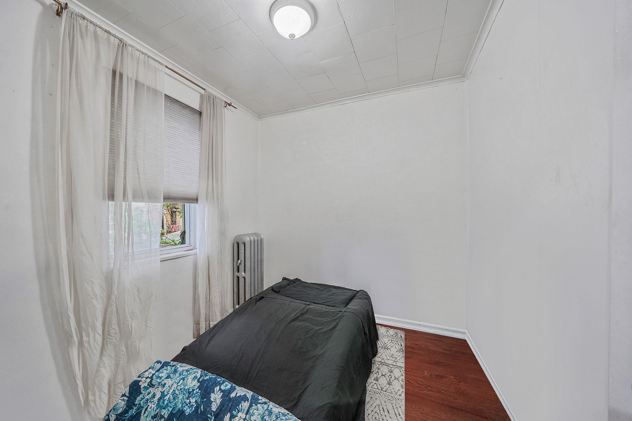 20 Lamont Court, Brooklyn, NY 11225