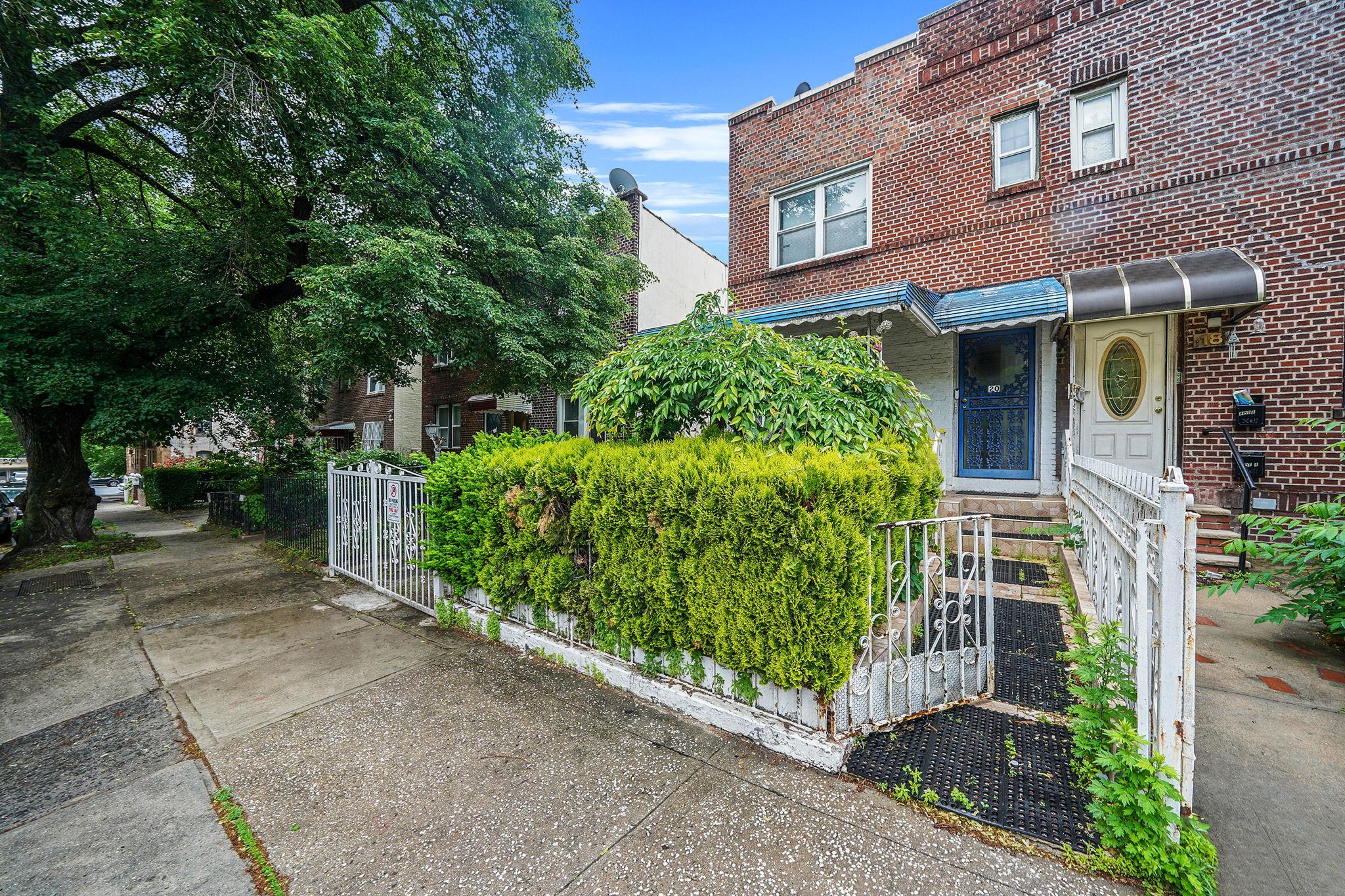 20 Lamont Court, Brooklyn, NY 11225