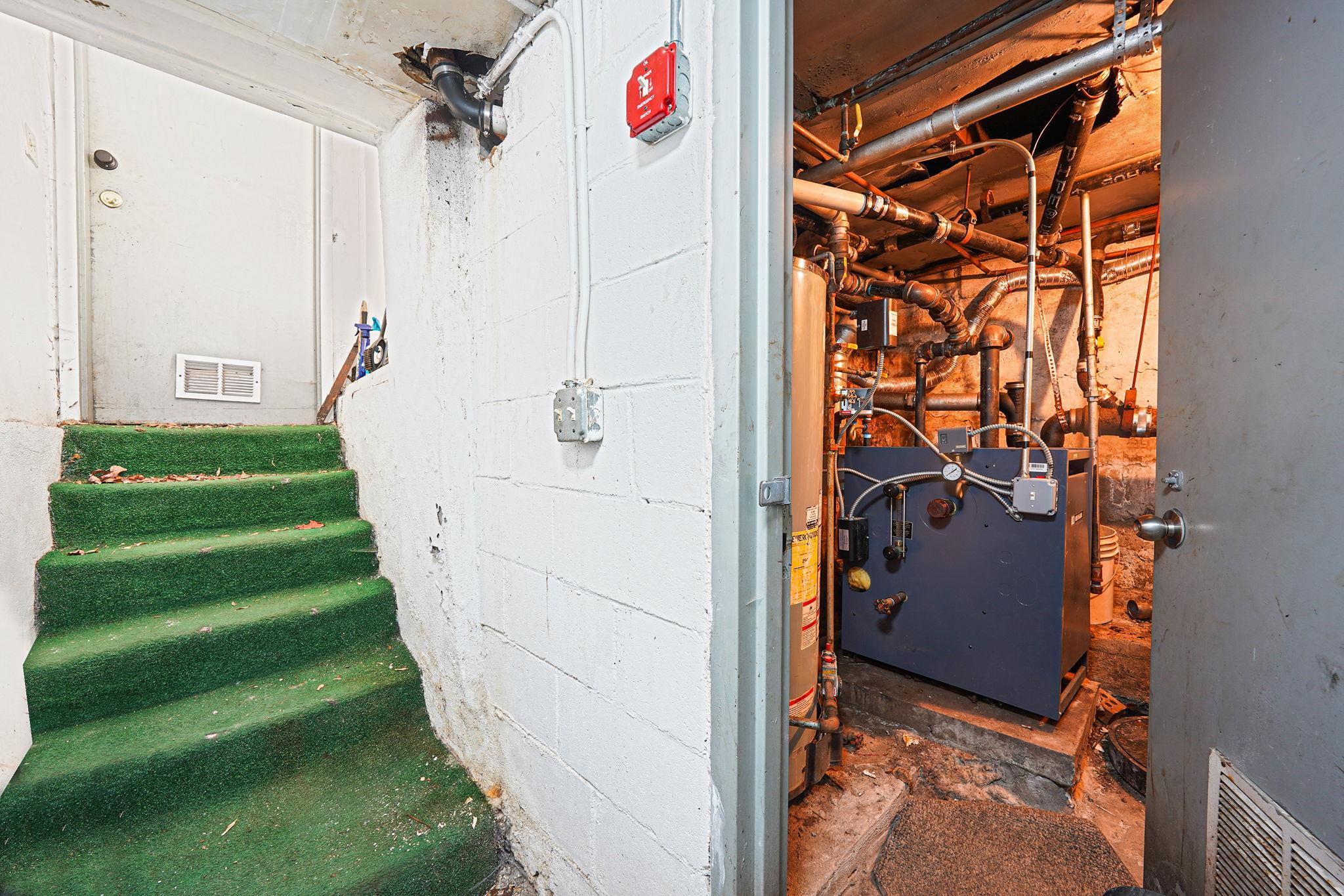 20 Lamont Court, Brooklyn, NY 11225