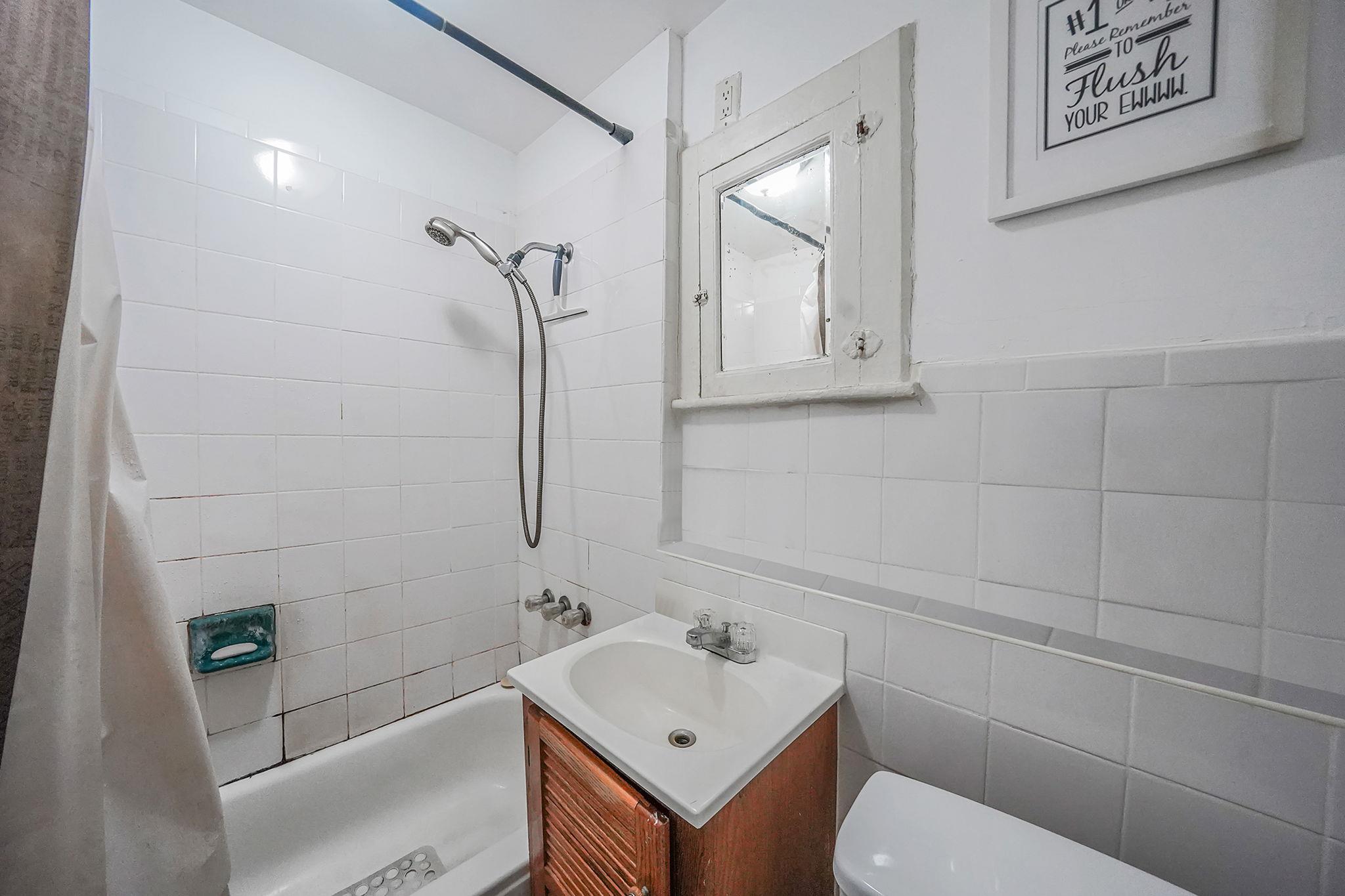 20 Lamont Court, Brooklyn, NY 11225