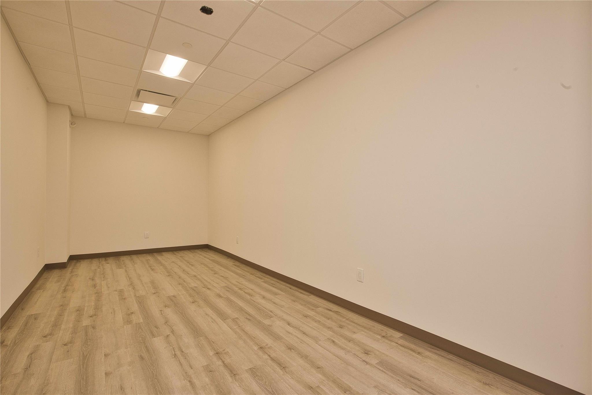 330 Forest0 Avenue # 11, Locust Valley, NY 11560