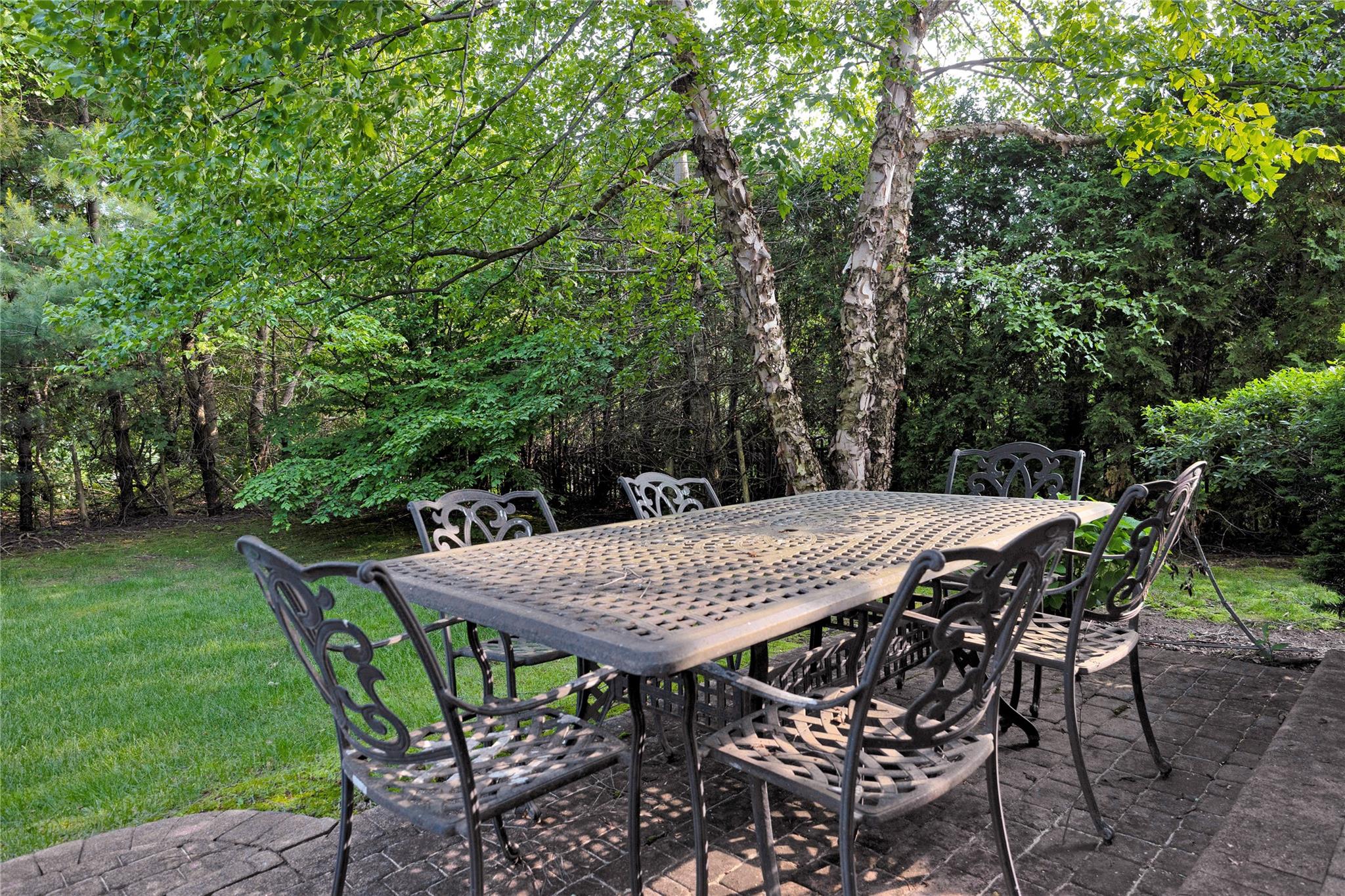 19 Holiday Pond Road, Jericho, NY 11753