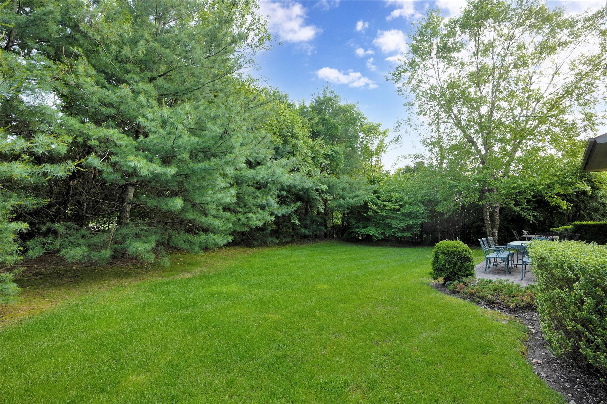 19 Holiday Pond Road, Jericho, NY 11753