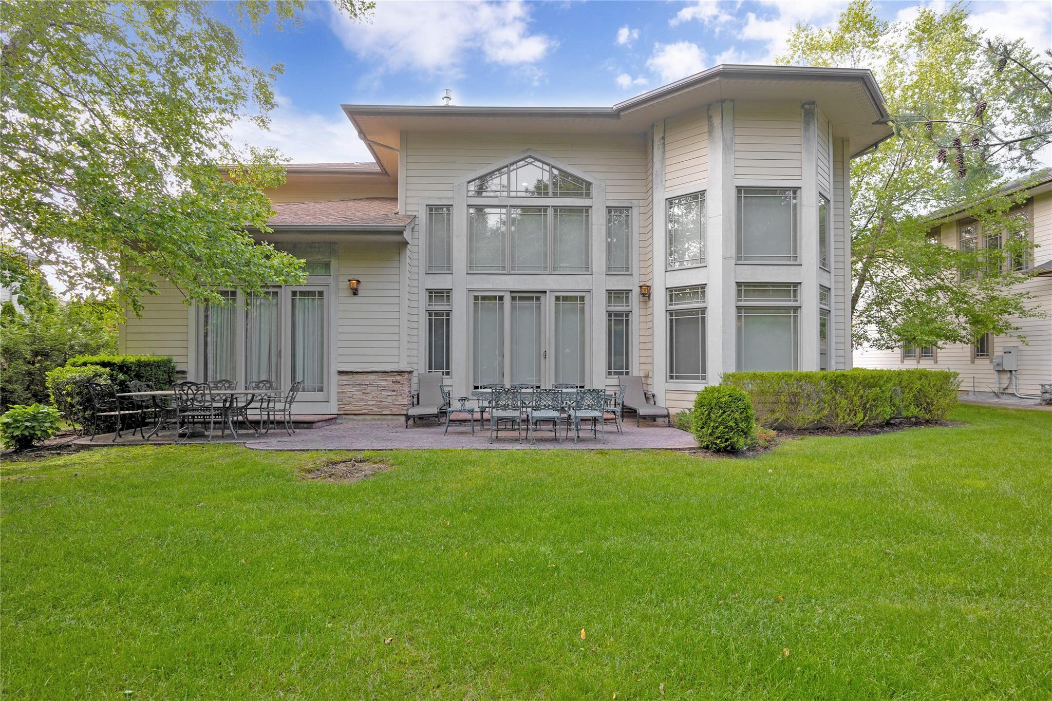 19 Holiday Pond Road, Jericho, NY 11753