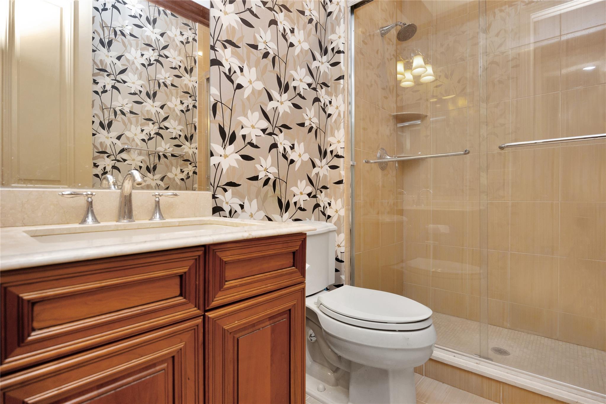 19 Holiday Pond Road, Jericho, NY 11753