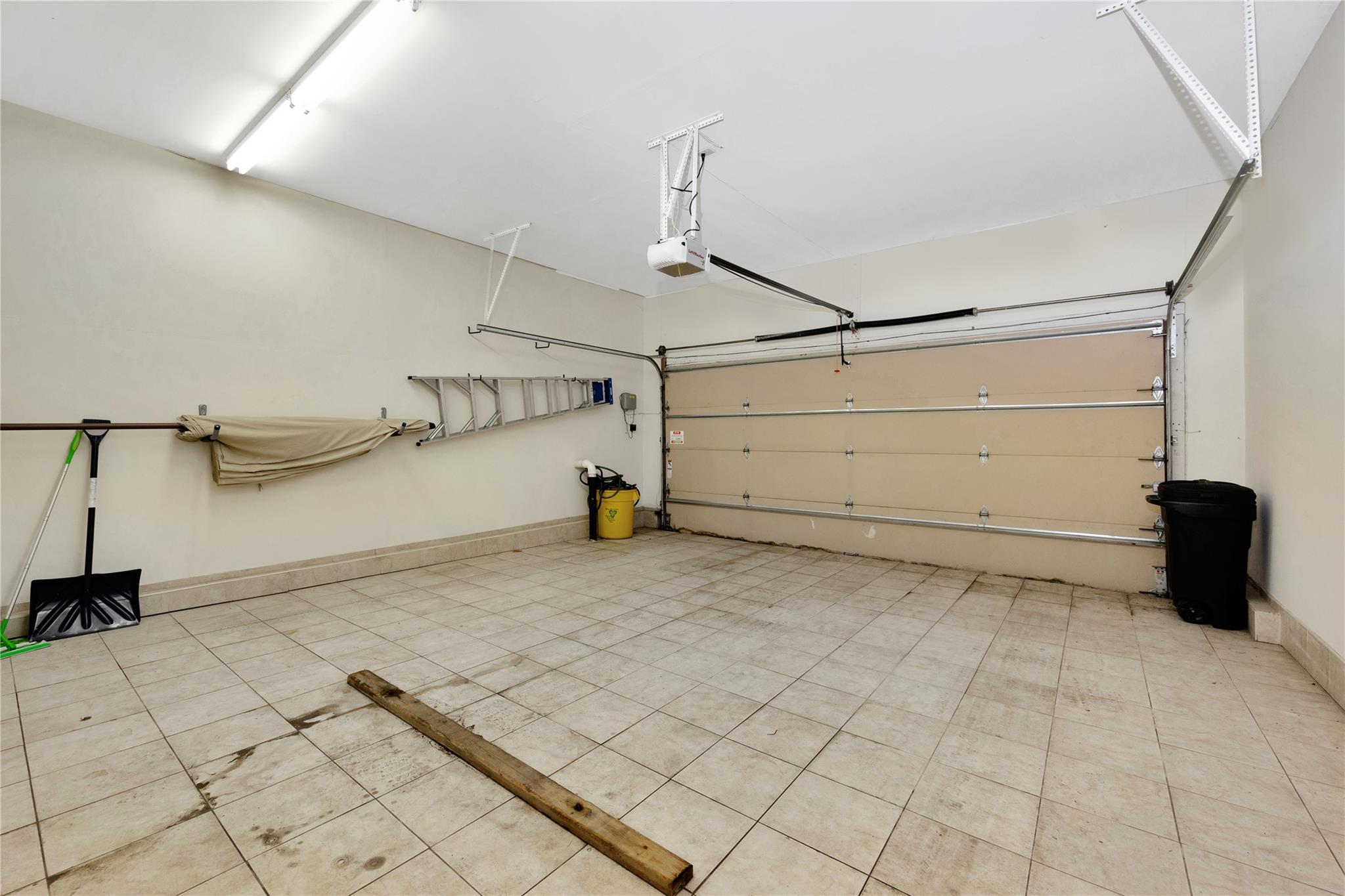 19 Holiday Pond Road, Jericho, NY 11753