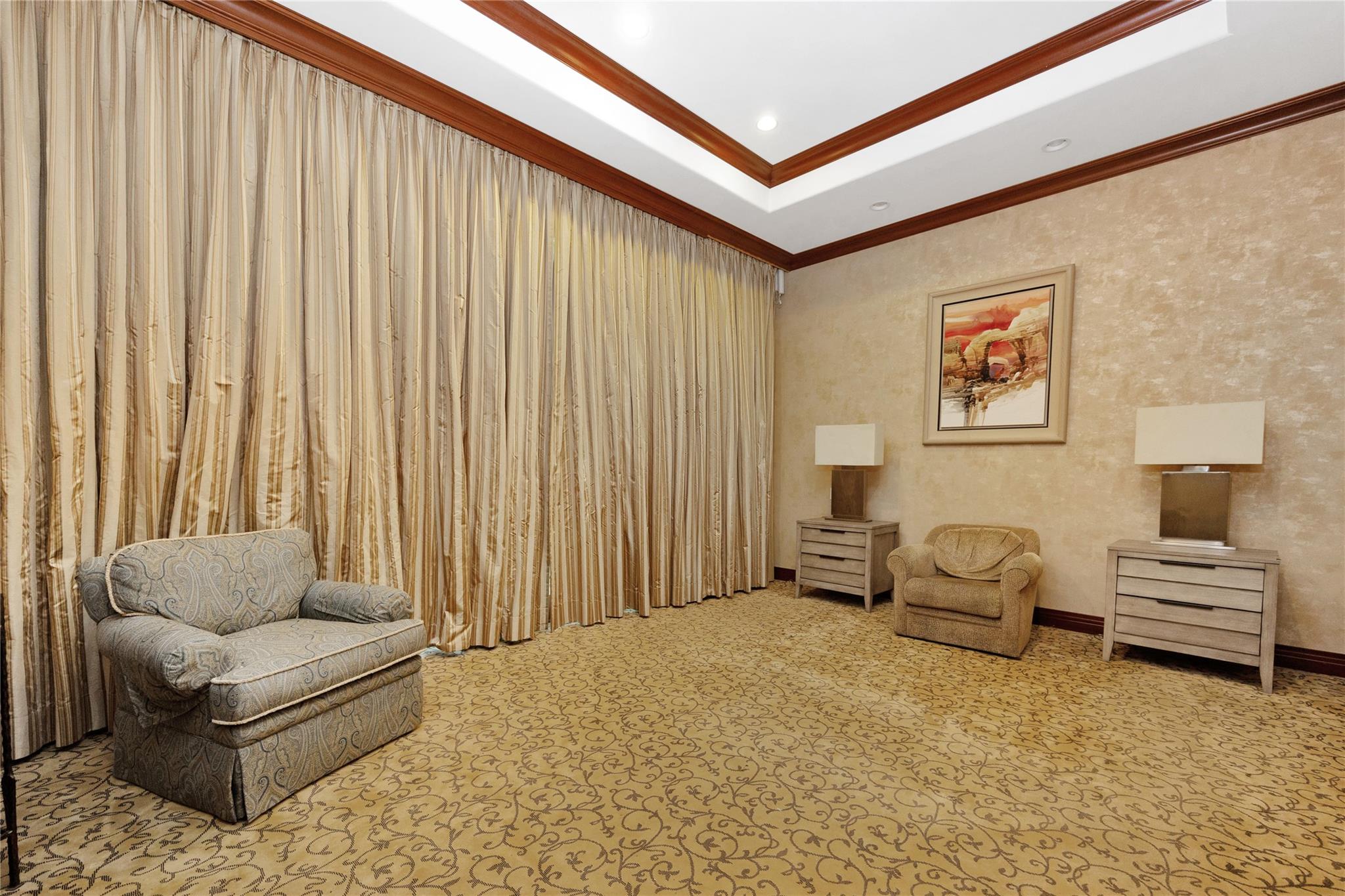 19 Holiday Pond Road, Jericho, NY 11753