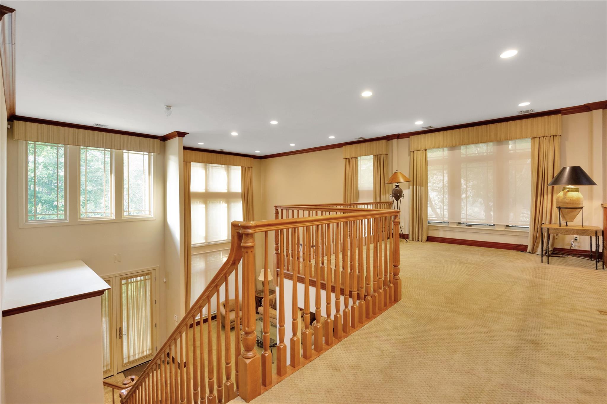 19 Holiday Pond Road, Jericho, NY 11753