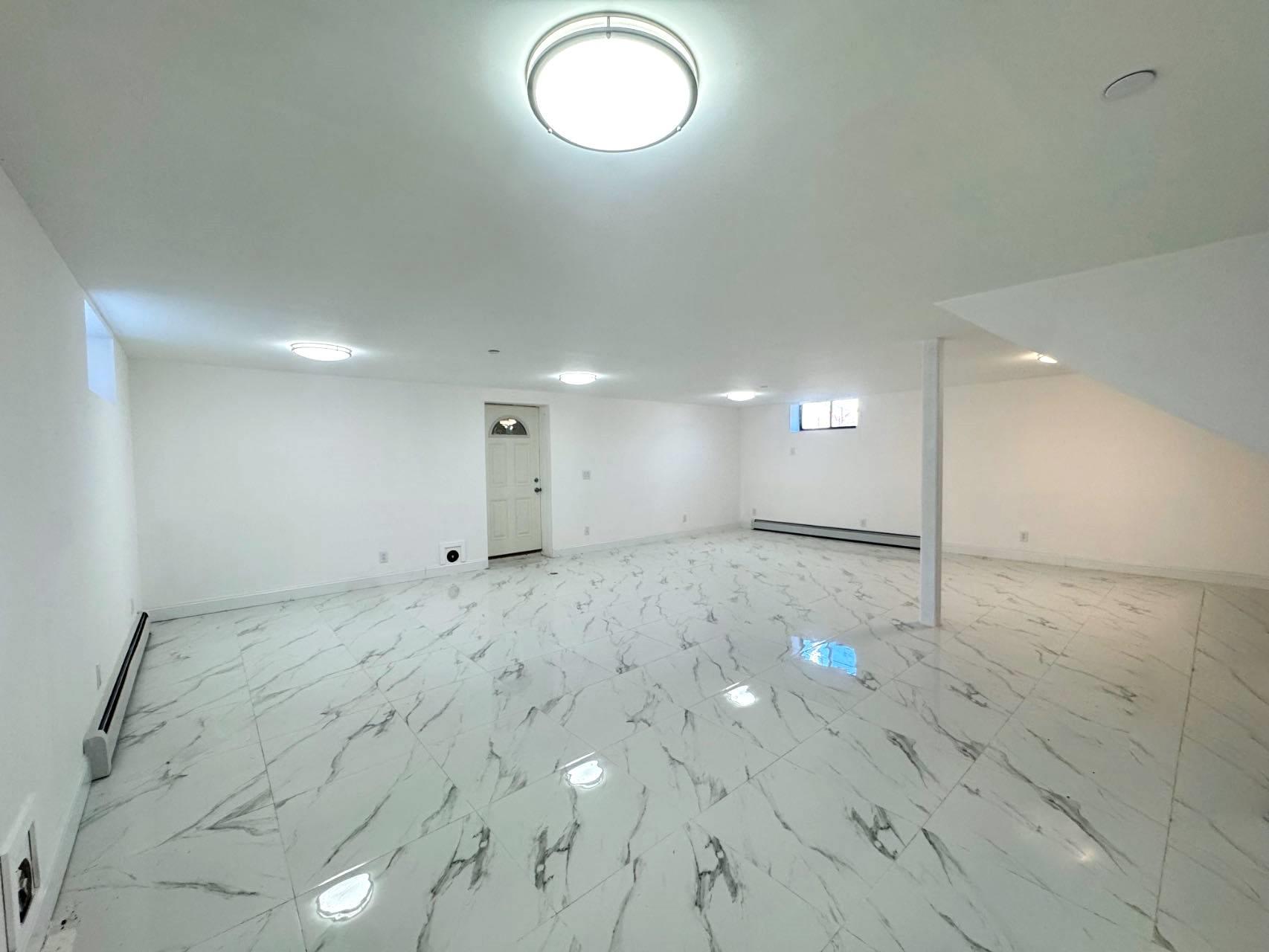 36-46 205th ST, Bayside, NY 11361