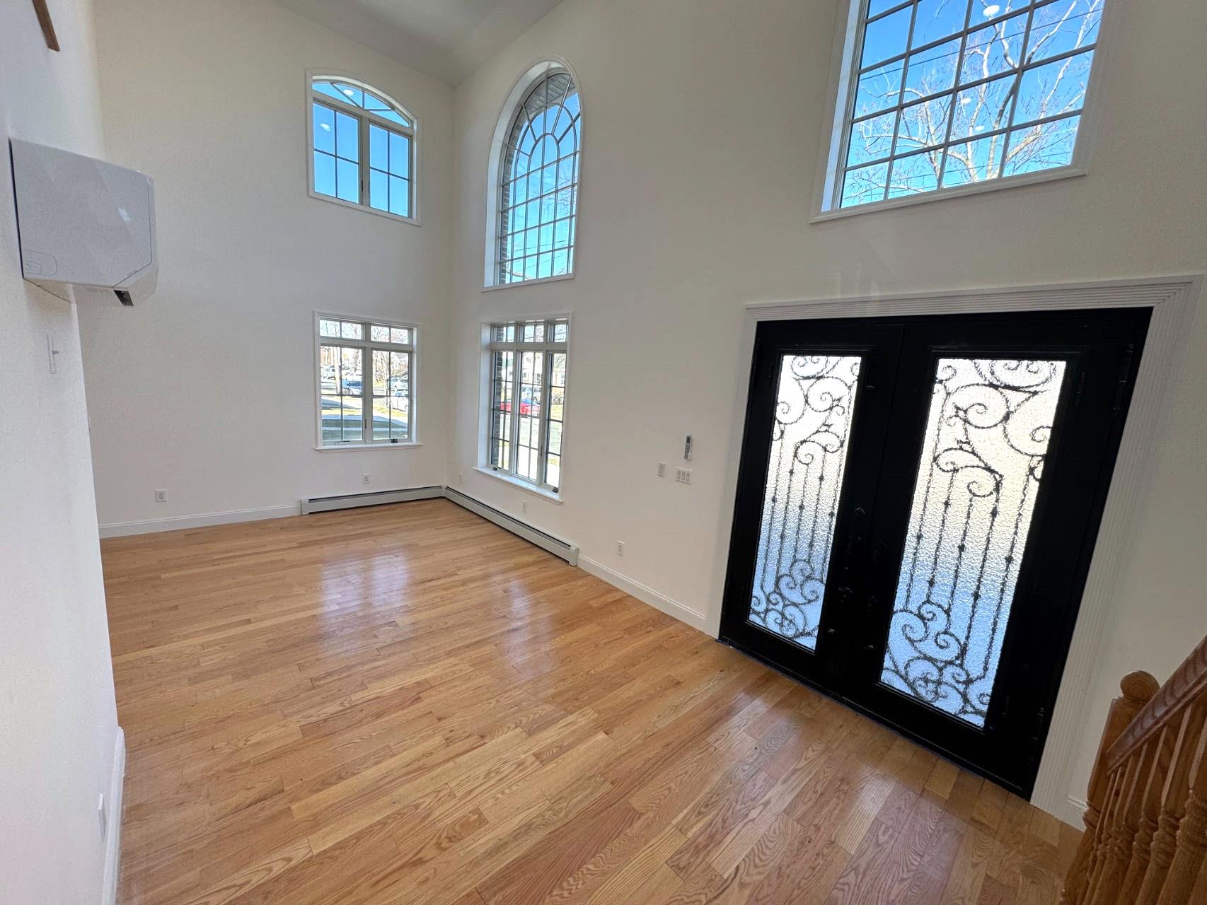 36-46 205th ST, Bayside, NY 11361