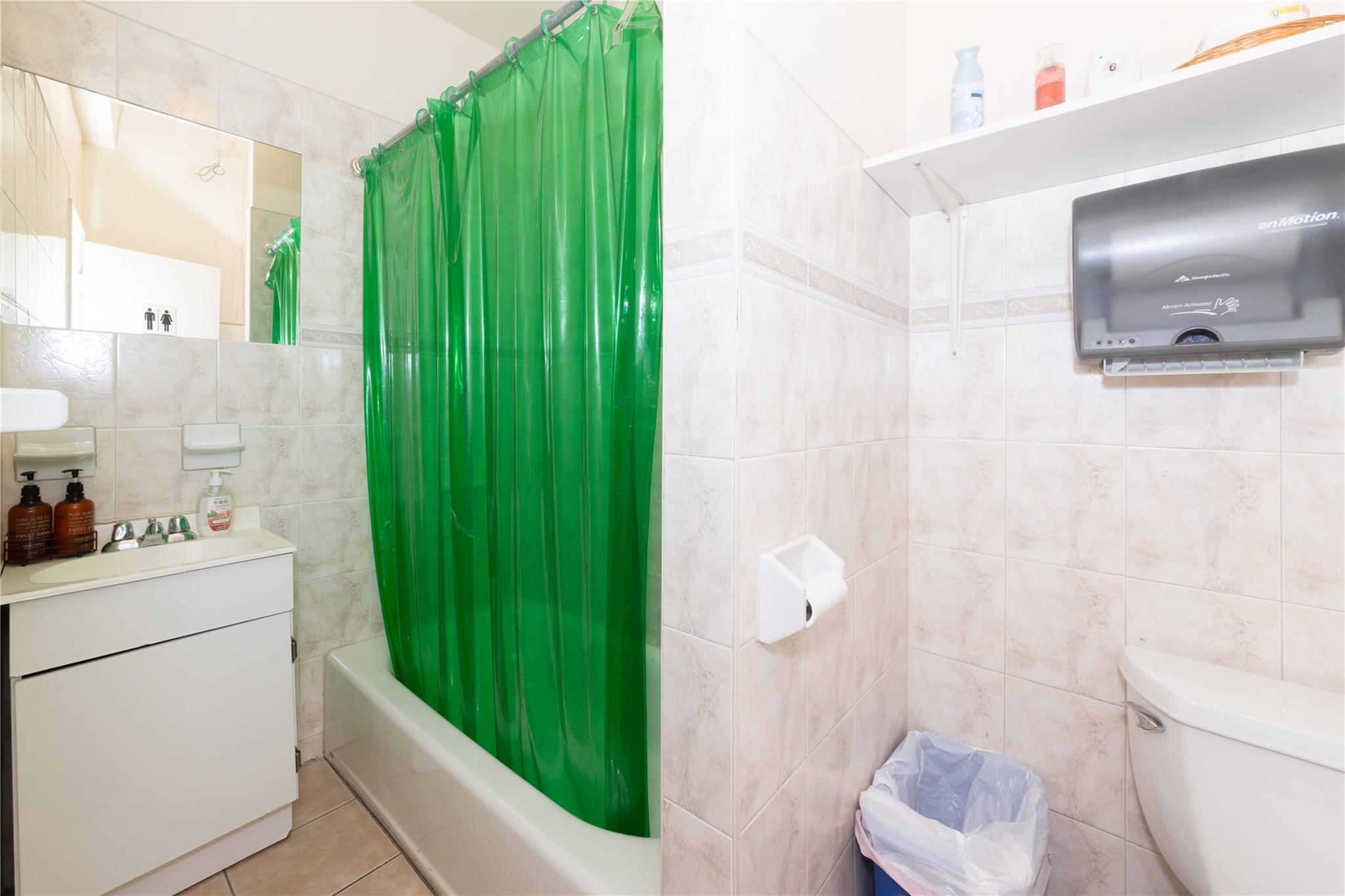 375 Huguenot Street, New Rochelle, NY 10801