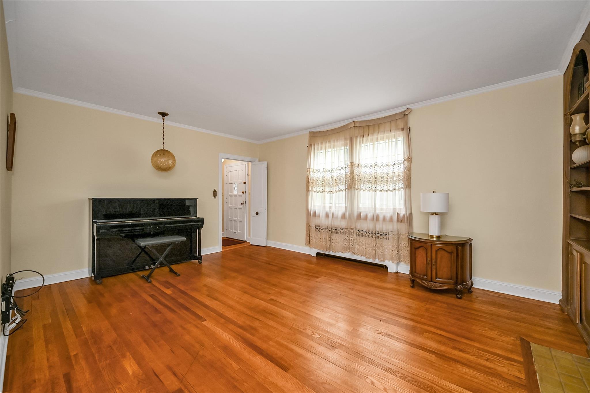 86-32 Avon Street, Jamaica Estates, NY 11432