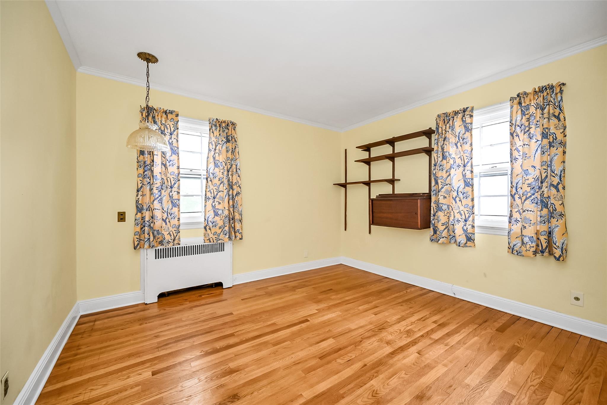 86-32 Avon Street, Jamaica Estates, NY 11432