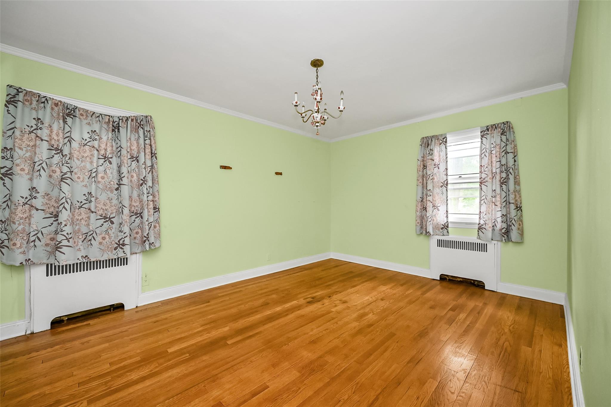 86-32 Avon Street, Jamaica Estates, NY 11432