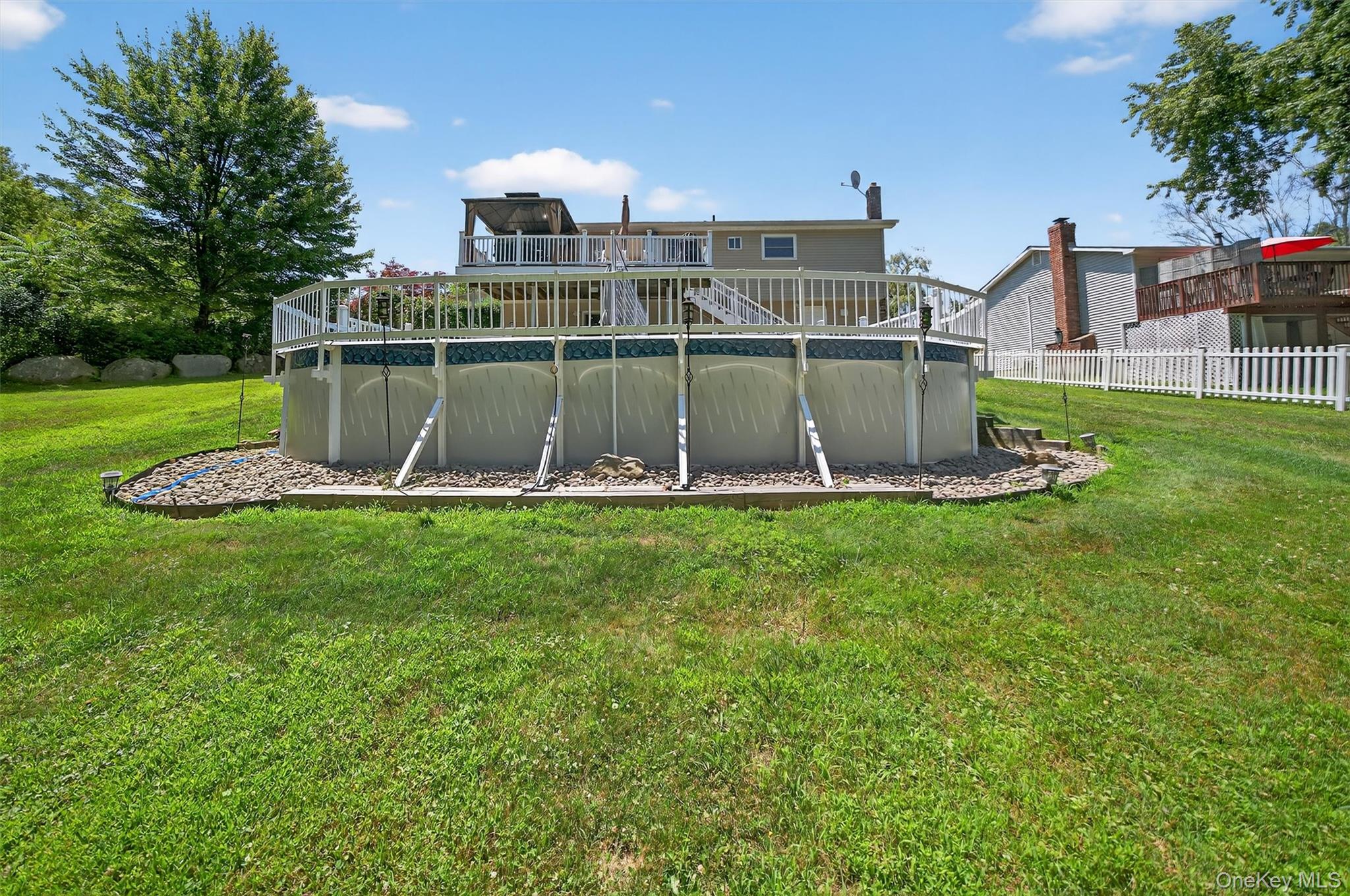 95 Rolling Meadows Road, Middletown, NY 10940