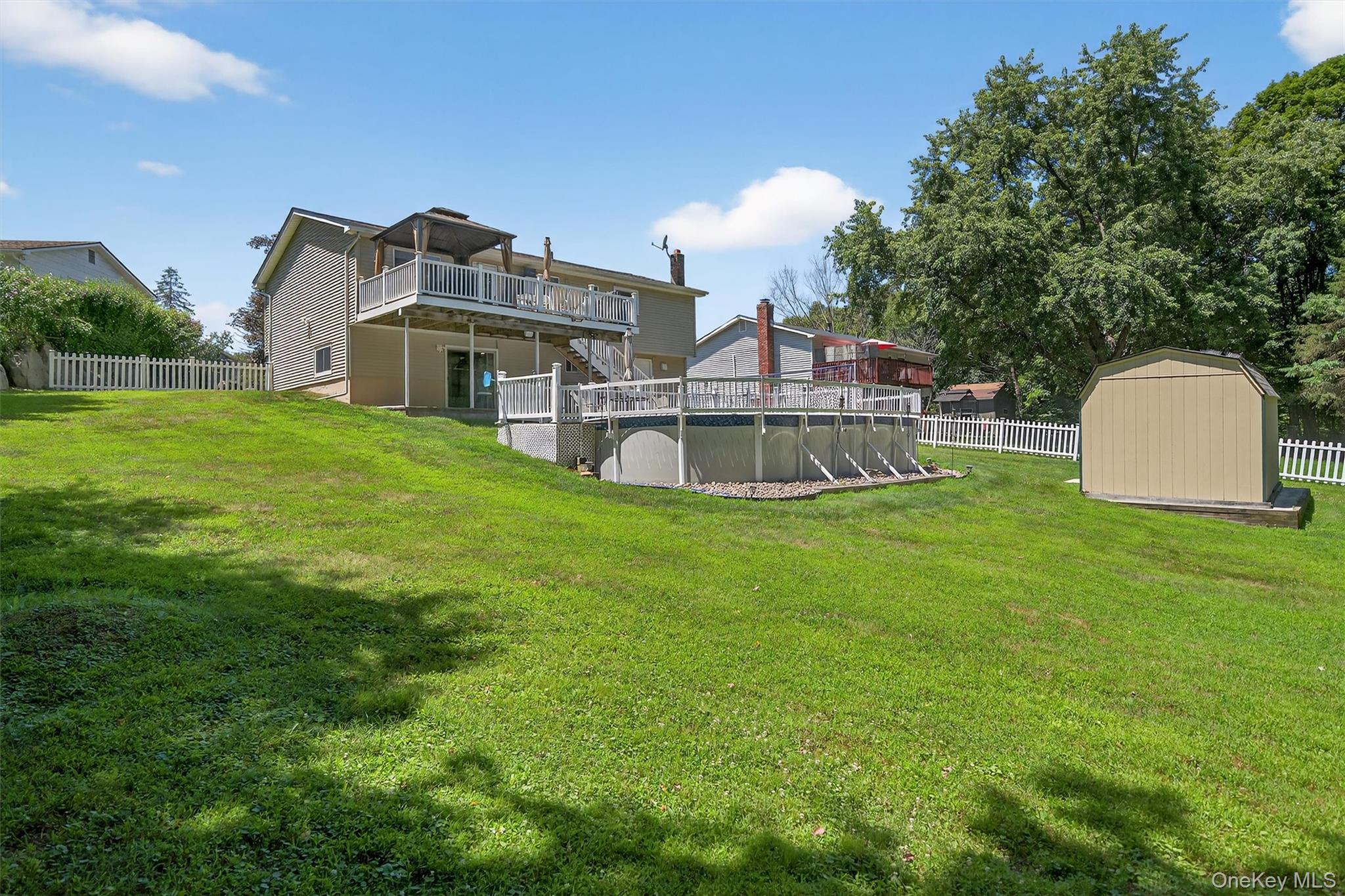 95 Rolling Meadows Road, Middletown, NY 10940