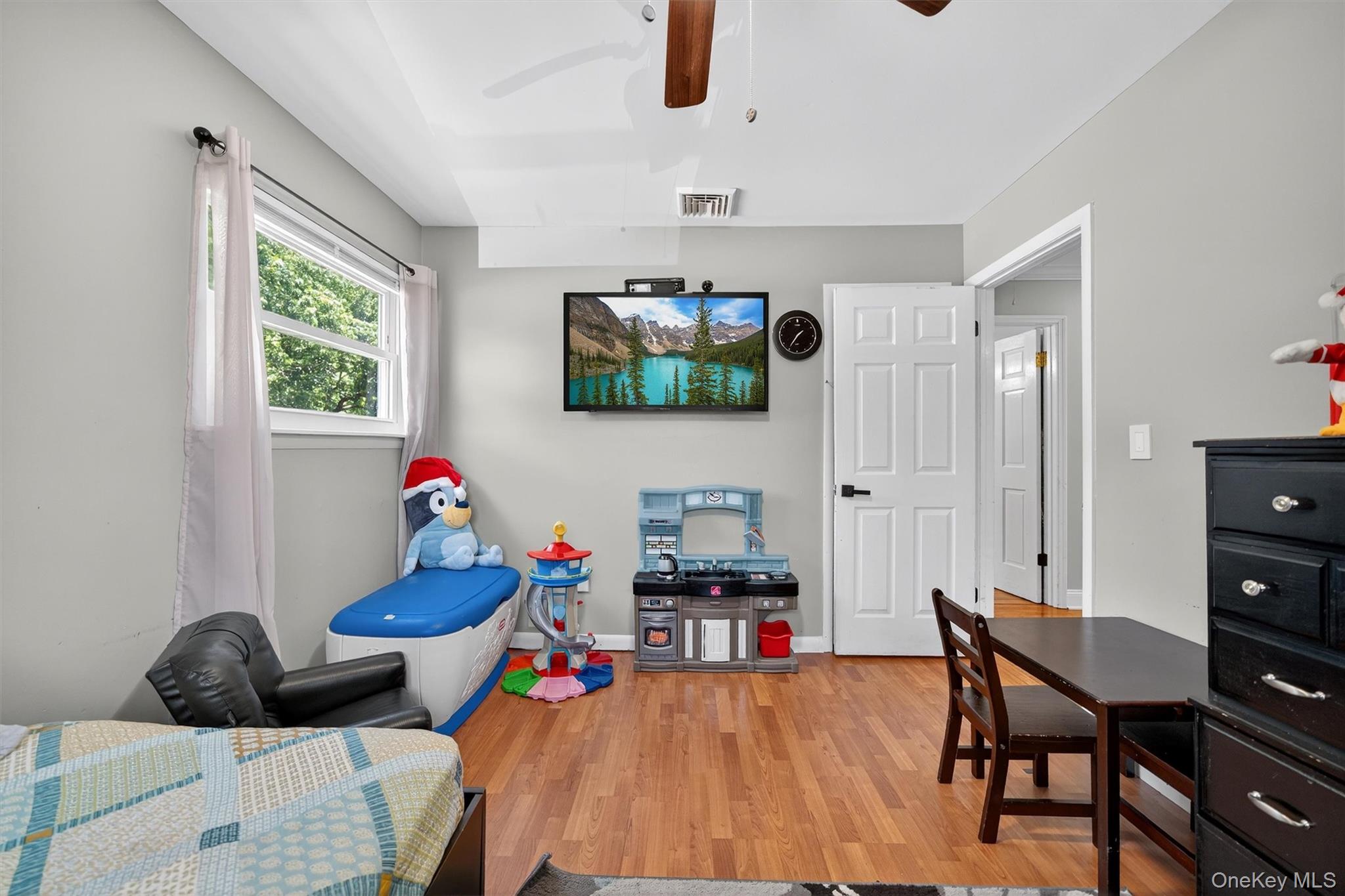 95 Rolling Meadows Road, Middletown, NY 10940