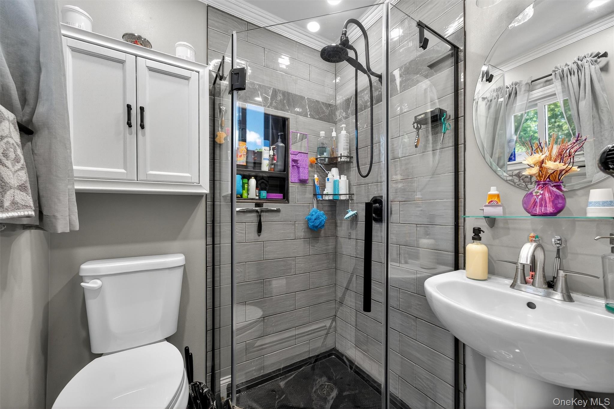 95 Rolling Meadows Road, Middletown, NY 10940