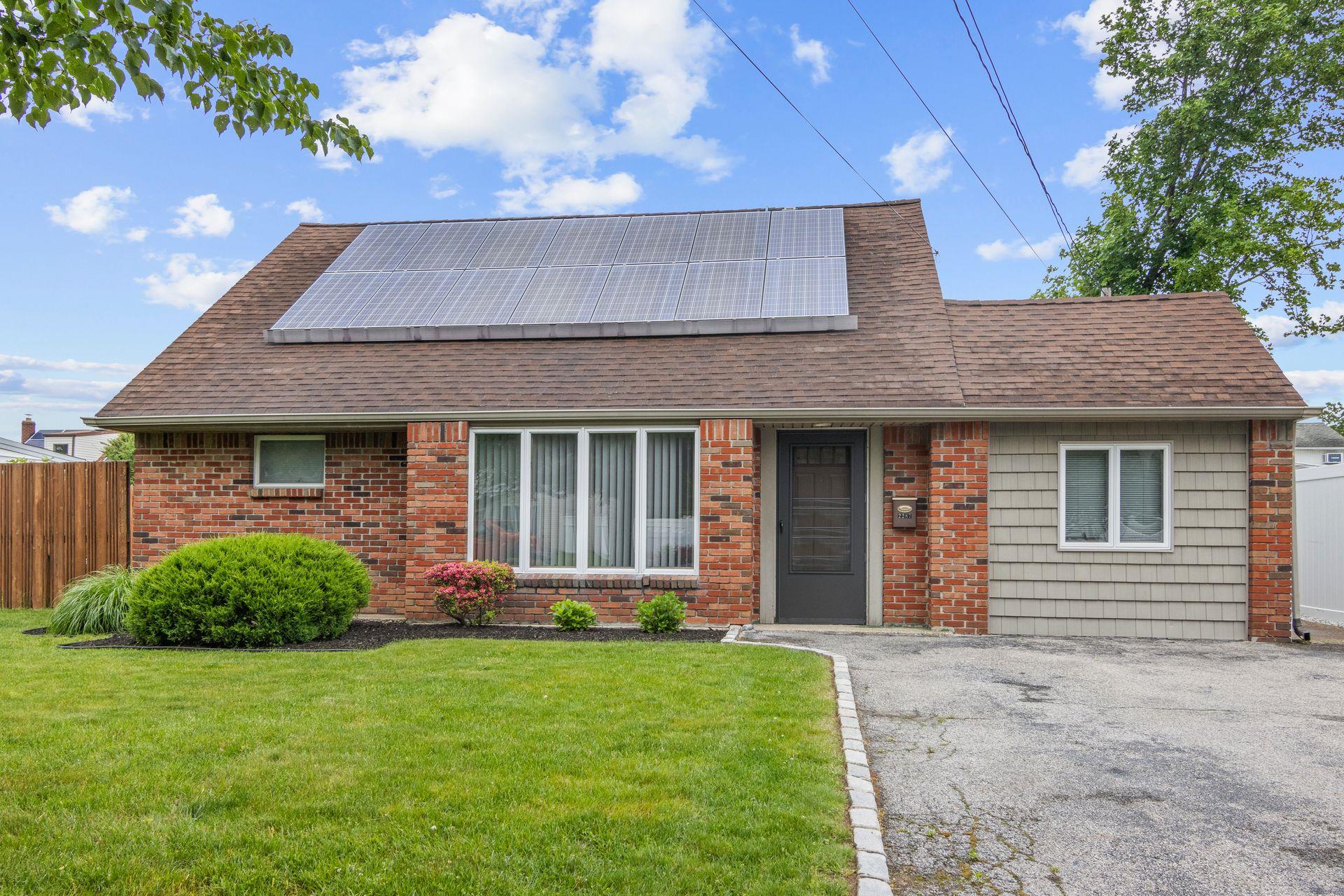 2287 7th Street, East Meadow, NY 11554