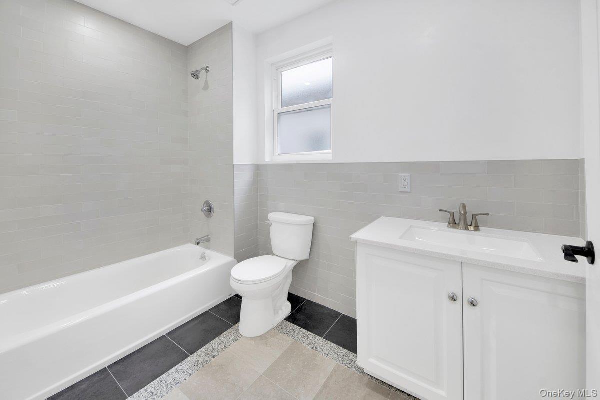 61 Edgewood Avenue, Yonkers, NY 10704