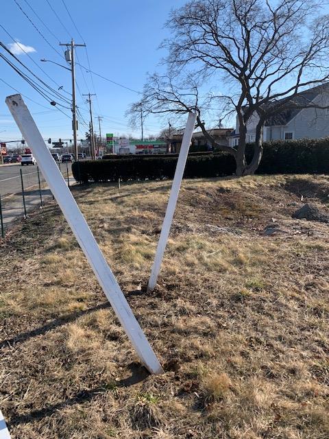 770 N Broadway, Amityville, NY 11701