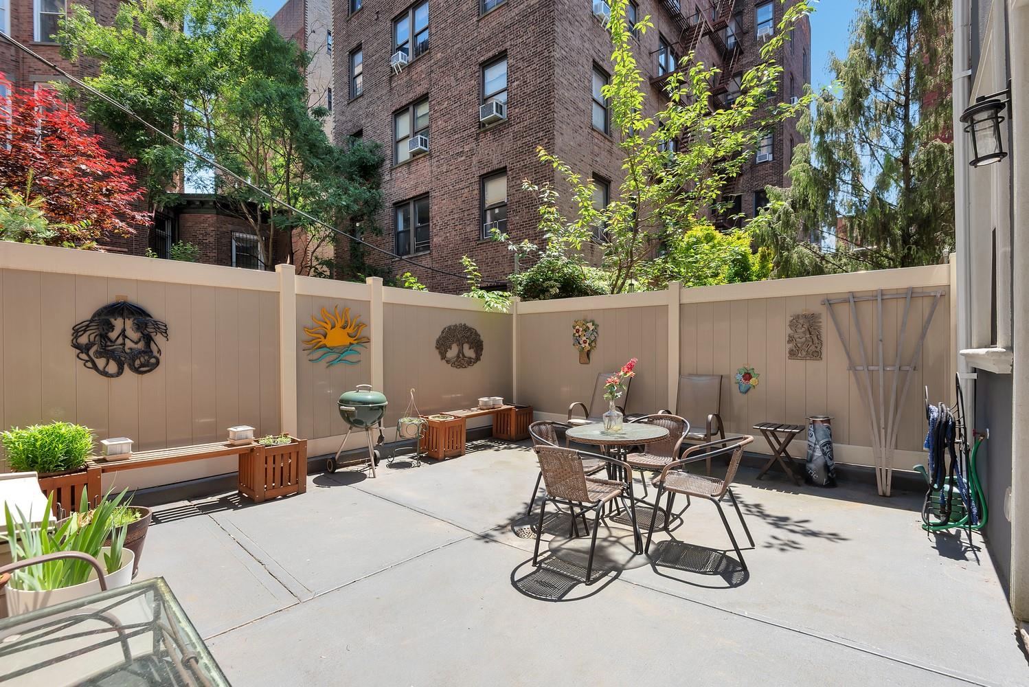 459 Vanderbilt Avenue, Brooklyn, NY 11238