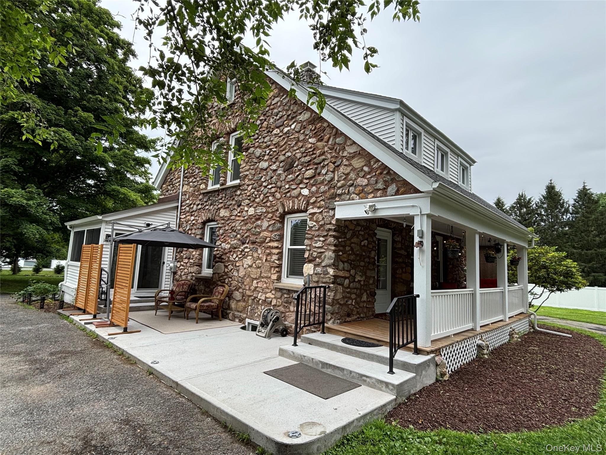 147 Lime Ridge Road, Poughquag, NY 12570