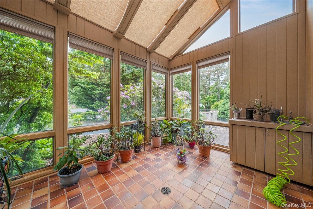 7 Kent Court, Bayport, NY 11705