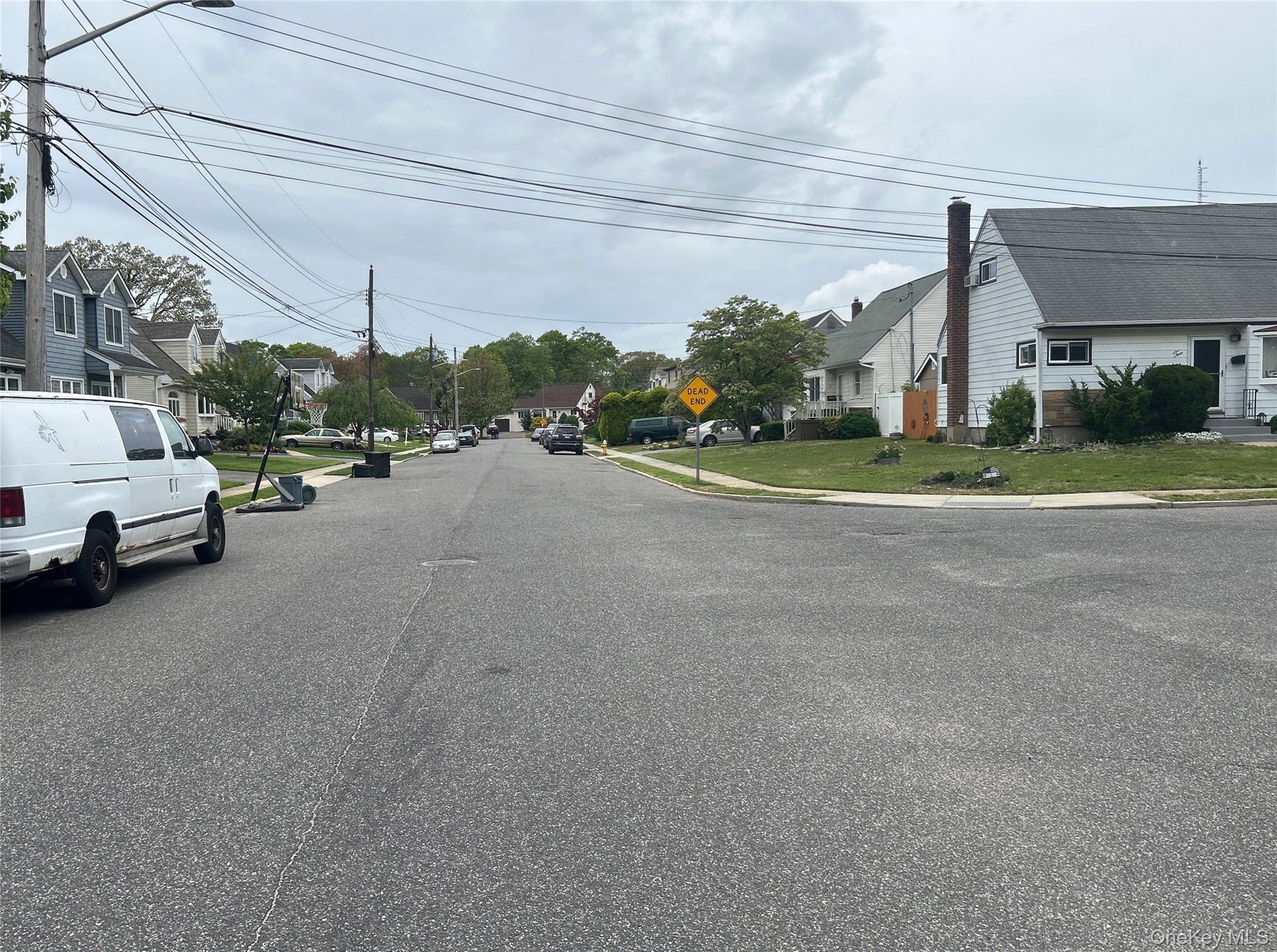 34 Karen Street, West Babylon, NY 11704