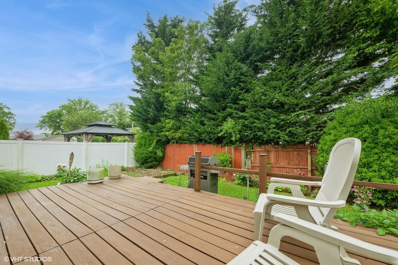 2104 Fir Street, Wantagh, NY 11793