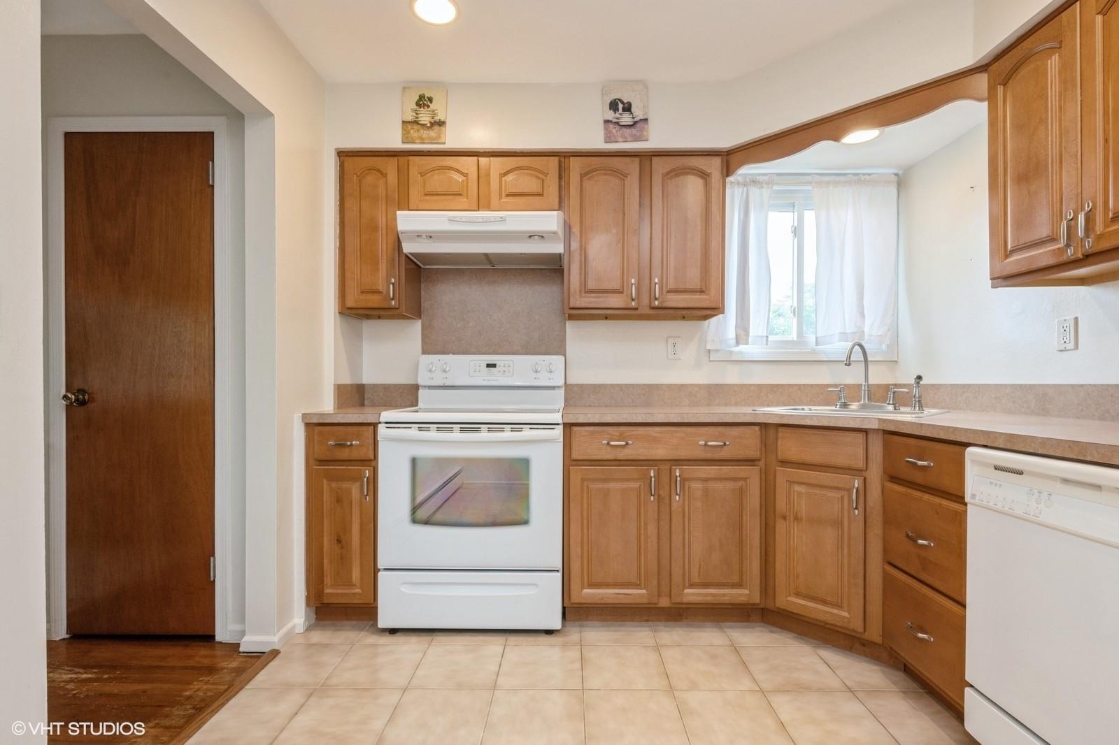 2104 Fir Street, Wantagh, NY 11793