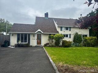 94 Hardy Lane, Westbury, NY 11590