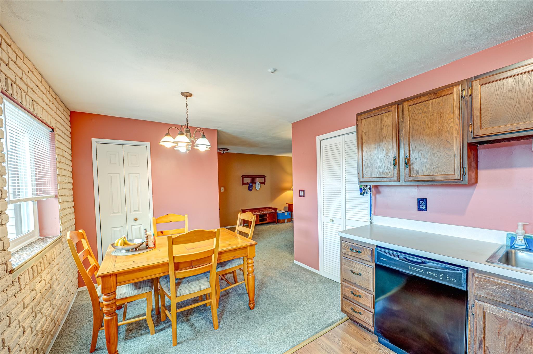 24 Monet Court # 24, Middle Island, NY 11953