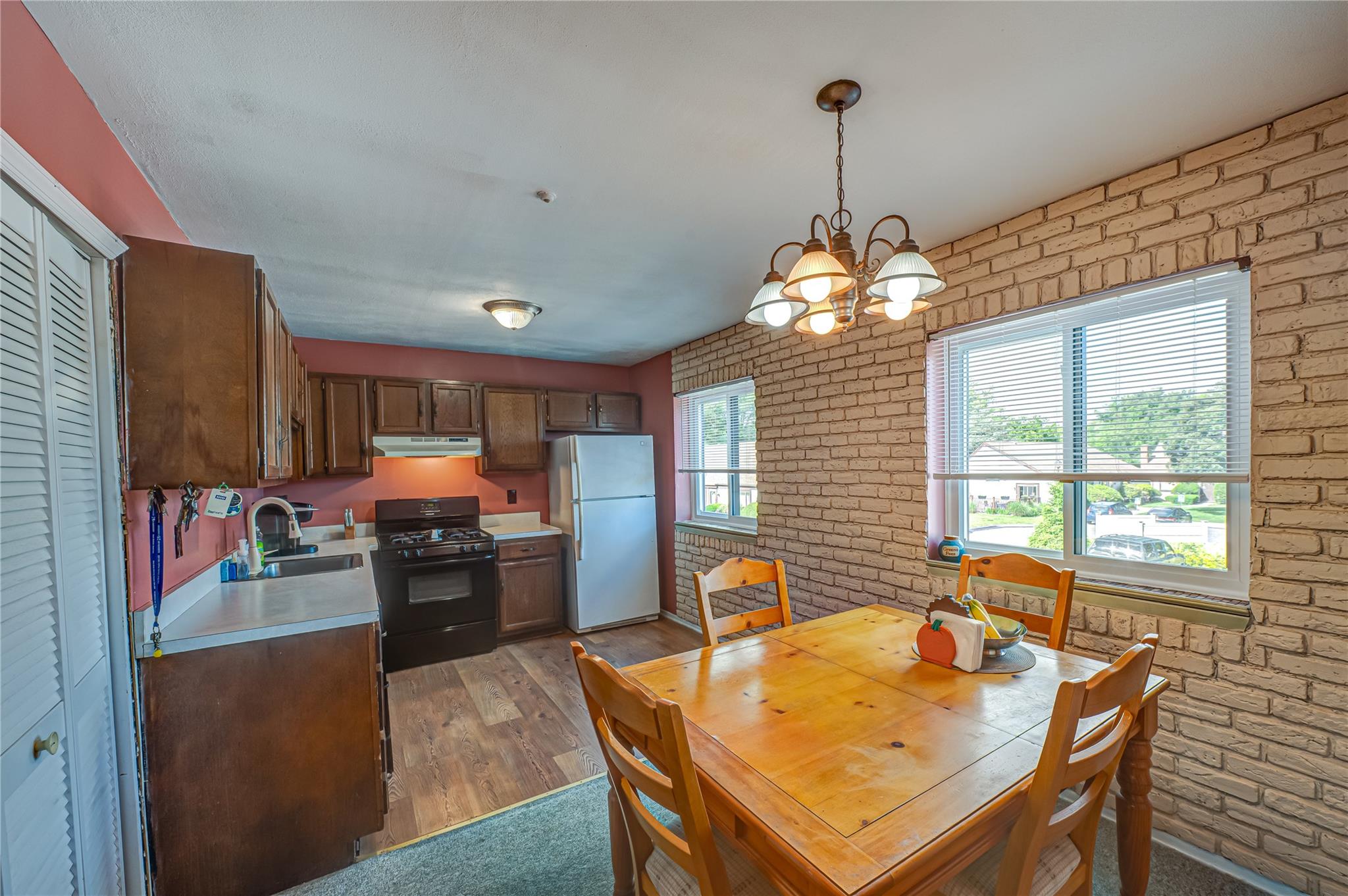 24 Monet Court # 24, Middle Island, NY 11953