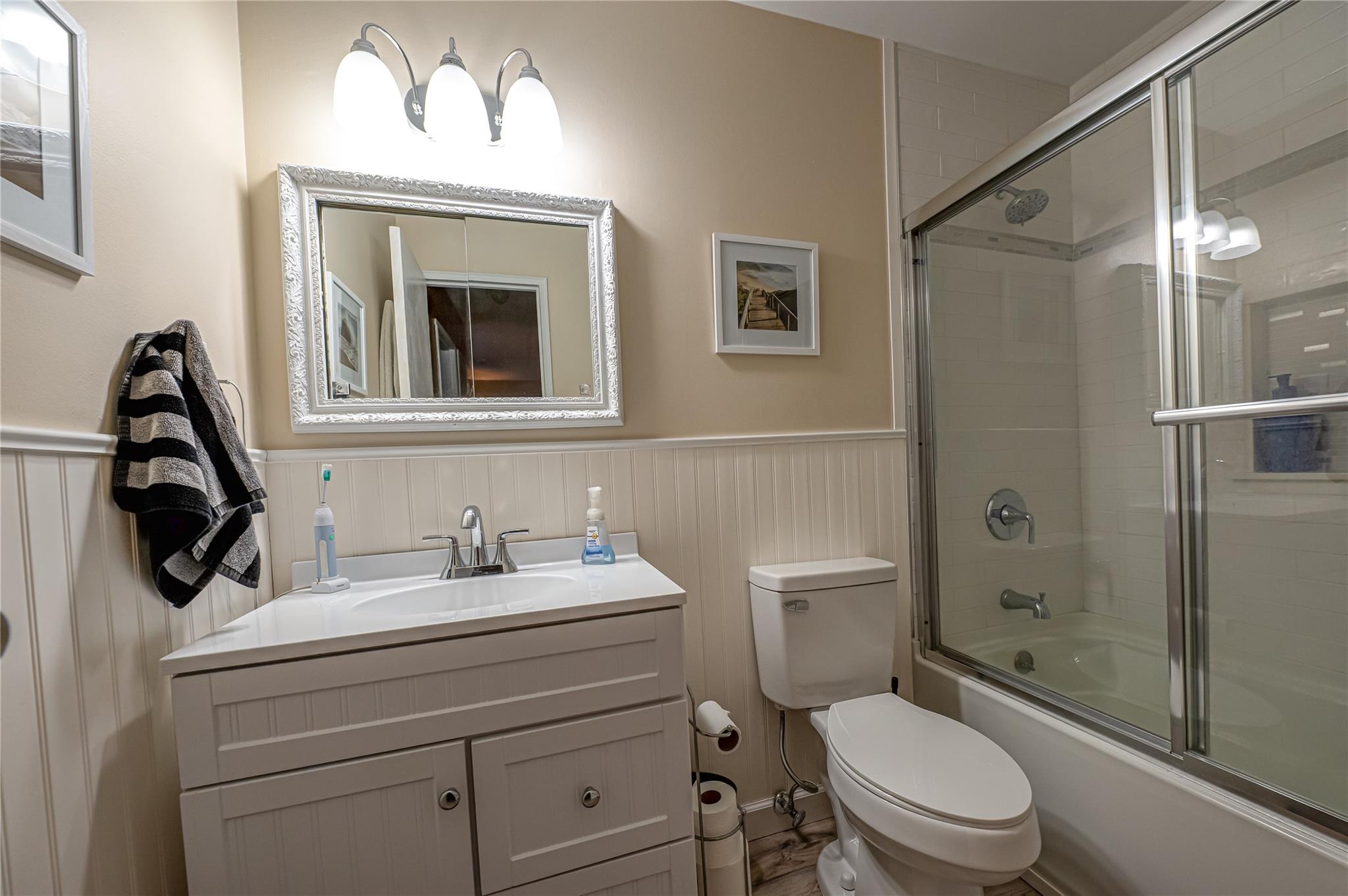 24 Monet Court # 24, Middle Island, NY 11953