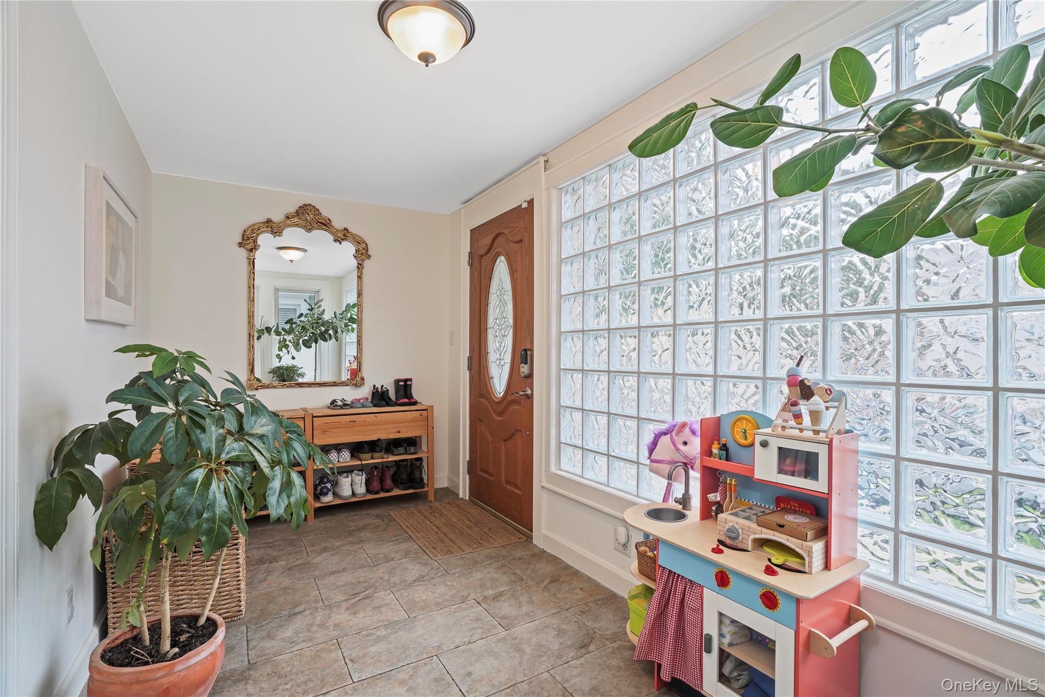 6023 Cooper Avenue, Glendale, NY 11385