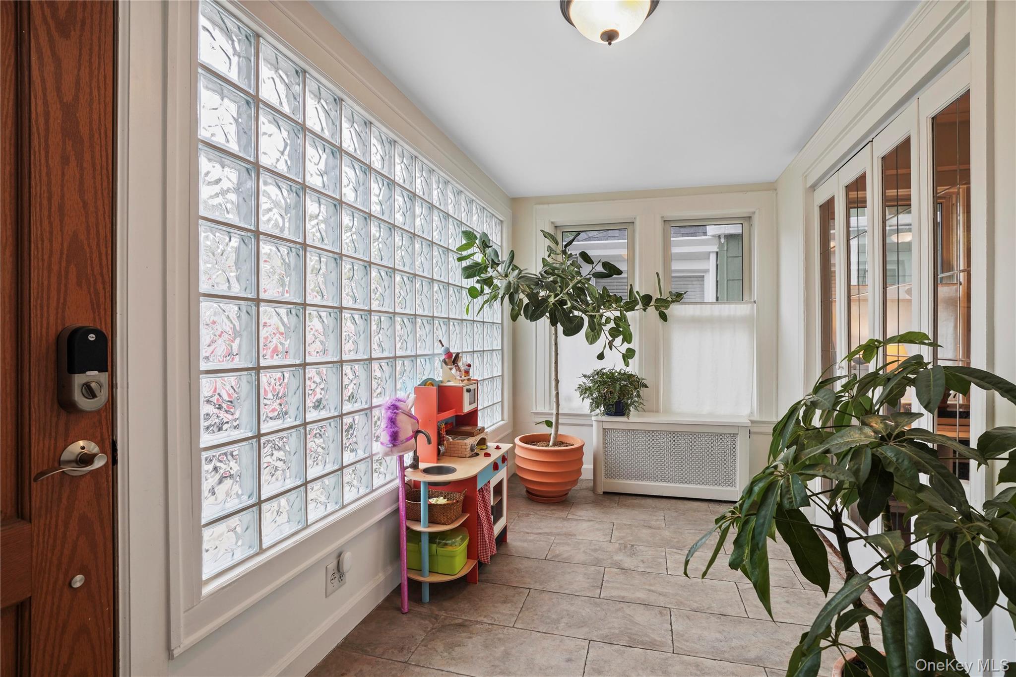 6023 Cooper Avenue, Glendale, NY 11385