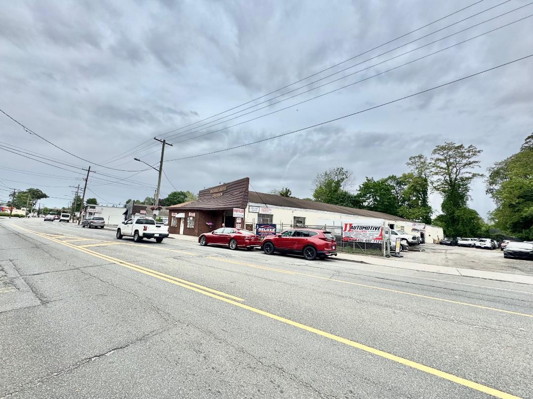 1959 New York Avenue, Huntington Station, NY 11746