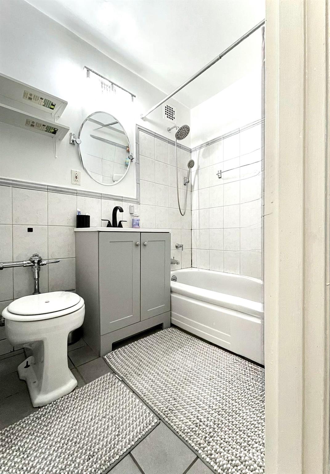 99-14 59th Avenue # 4D, Corona, NY 11368