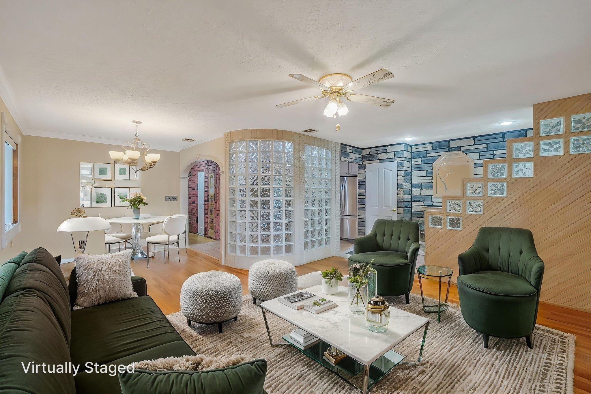 8 Adolphi Place, Ronkonkoma, NY 11779