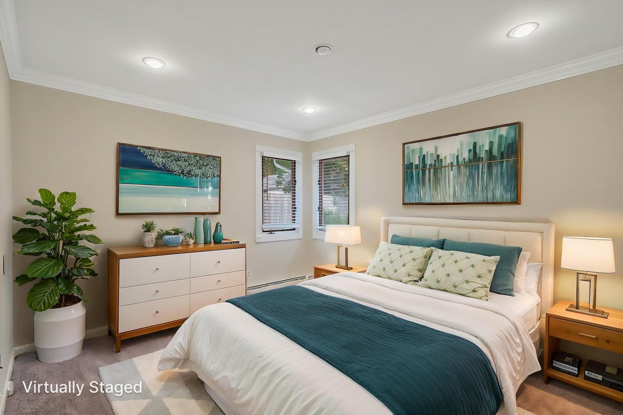 8 Adolphi Place, Ronkonkoma, NY 11779