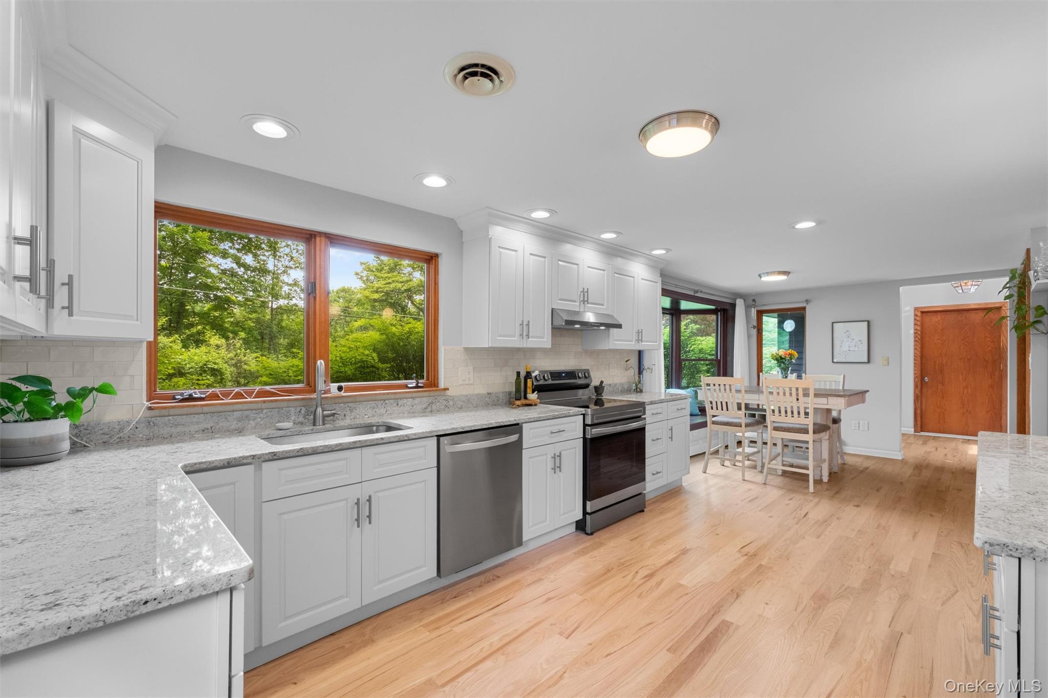 7 Elliotts Lane, New Paltz, NY 12528