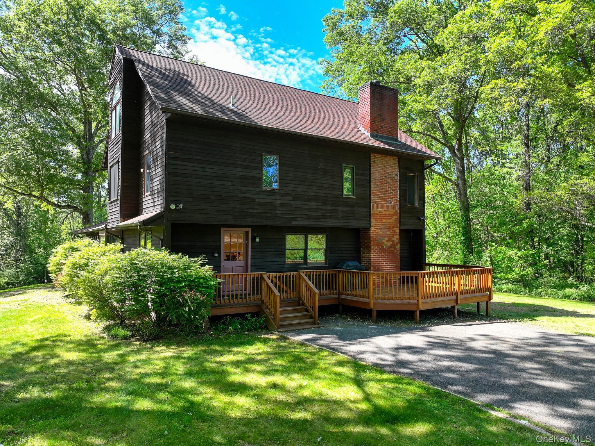 7 Elliotts Lane, New Paltz, NY 12528