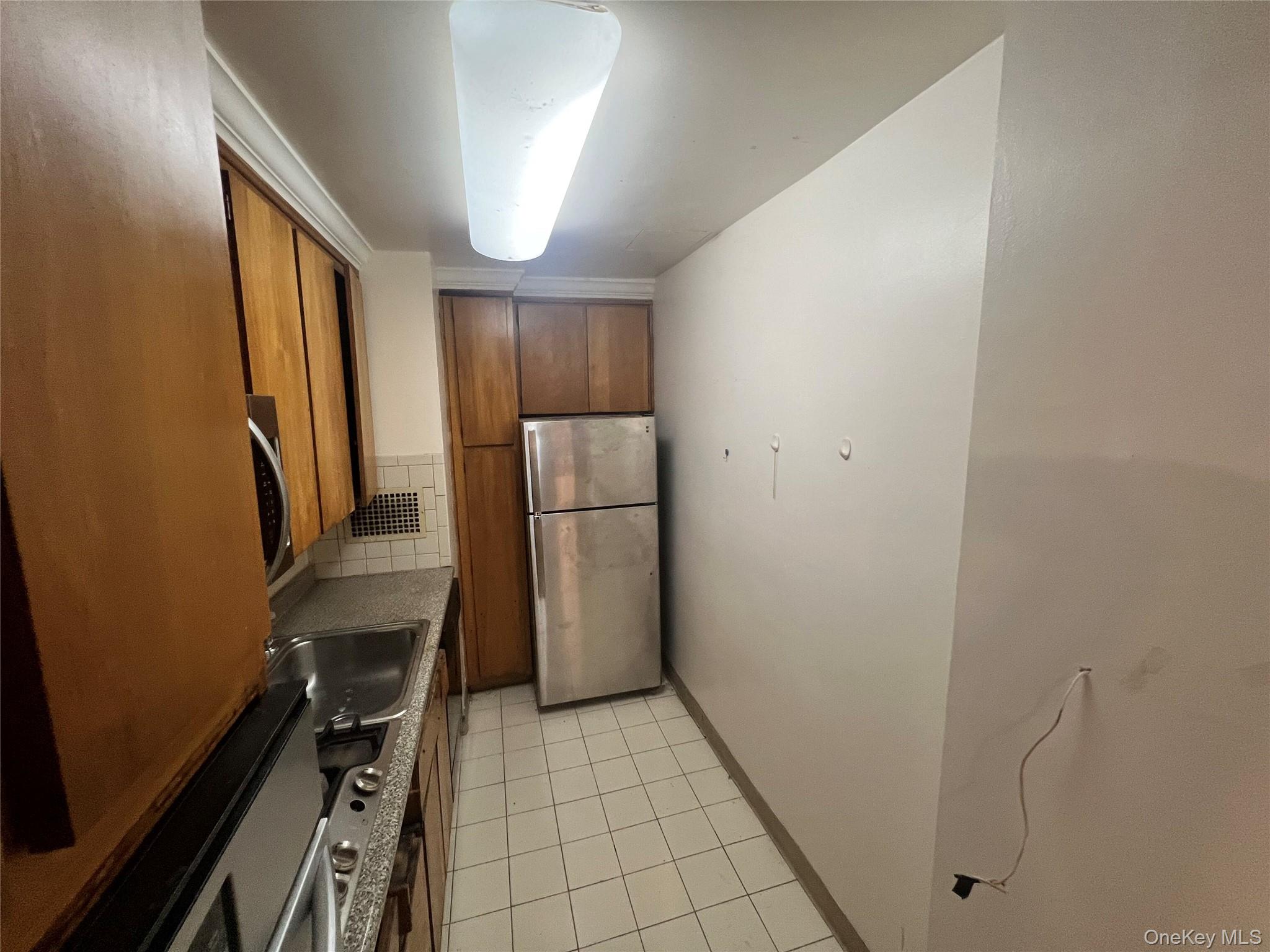 52-30 39 Drive # LN, Woodside, NY 11377