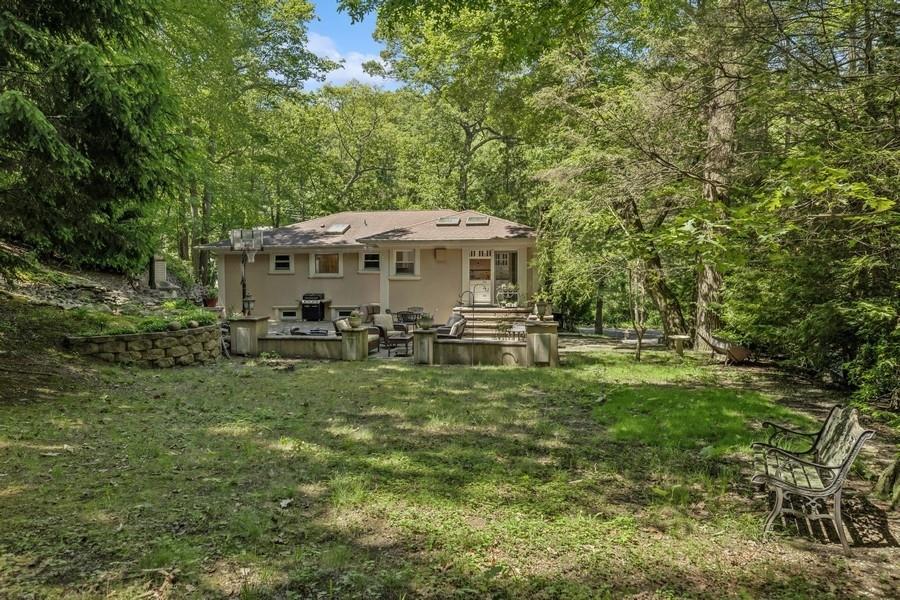 76 Stony Hollow Road, Centerport, NY 11721