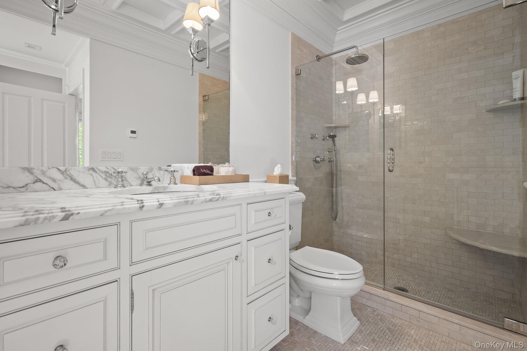 8 East Huxley Drive, Lloyd Harbor, NY 11743