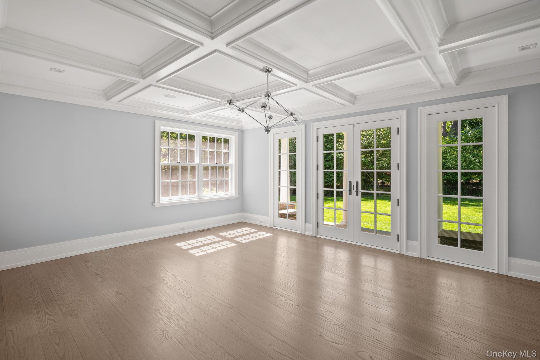 8 East Huxley Drive, Lloyd Harbor, NY 11743