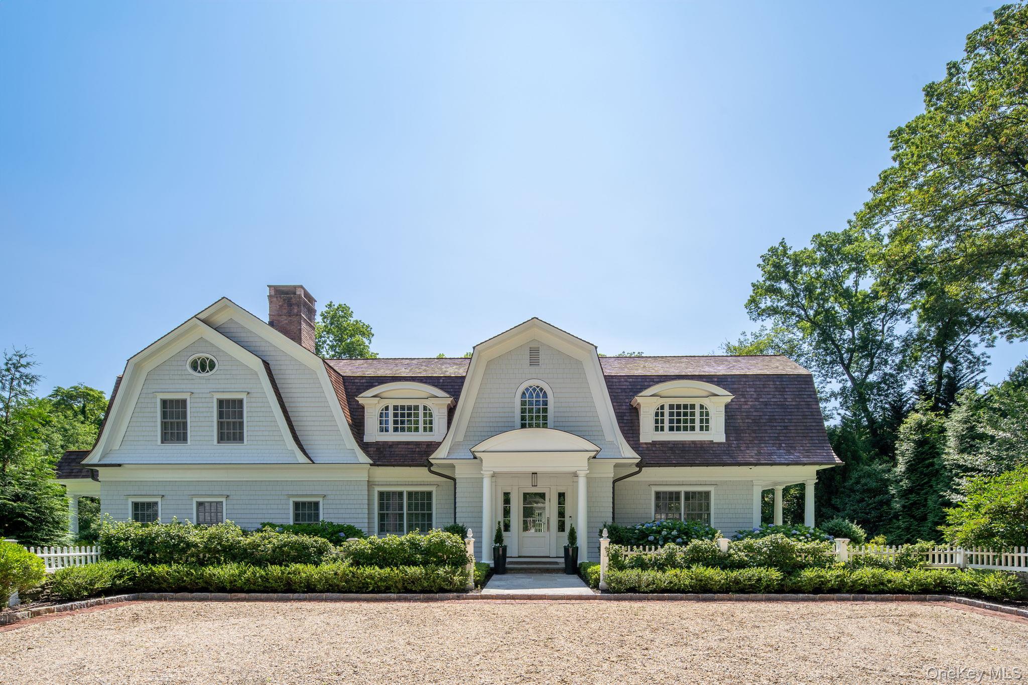 8 East Huxley Drive, Lloyd Harbor, NY 11743